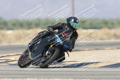 media/Oct-13-2025-Moto Forza (Mon) [[a66d839500]]/3-B Group/Session 3 (Turn 16)/